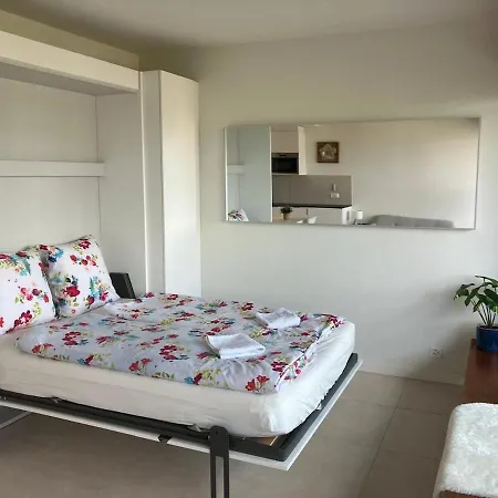 Amazing Views Modern Flat Geneva, Champel * Geneva